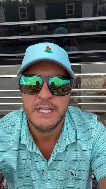 Luke Bryan Official on Instagram: "It’s not broken." Luke Bryan Selfie Pictures, Luke Bryan Videos, Luke Bryan Selfie, Luke Bryan Tattoo, Luck Bryan, Luke Bryan Wallpaper, Luke Brian, Luke Bryan Songs, Like Bryan