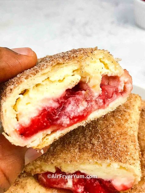 Air Fryer Cheesecake, Deserts With Cream Cheese, Cheesecake Chimichangas, Strawberry Cheesecake Chimichangas, Tortilla Dessert, Making Desserts, Cream Cheese Roll Up, Air Fryer Recipes Dessert, Fruit Pie Filling