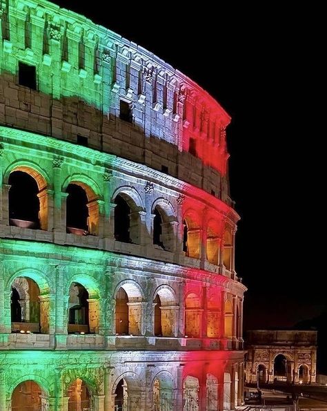 Euro Cup, Italy Vibes, Colosseum Rome, Rome City, Italian Life, Italy Flag, Living In Italy, Italy Map, Italy Aesthetic