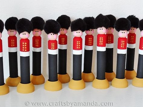 Clothespin Christmas, Clothespin Ornaments, Nutcracker Birthday, Craft Clothes, British Party, Clothespin Doll, Clothespin Crafts, Christmas Clothespins, Pin Crafts