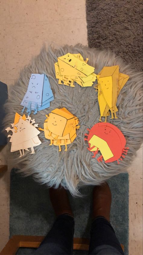 #collegedoordecs #doordecs #reslife Door Decs Dorm, College Door Decs, Resident Assistant Boards, Ra Door Tags, Ra Door Decs, Door Decks, Ra Bulletins, Ra Boards, Ra Bulletin Boards