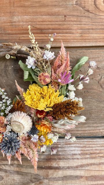 Dried Floral Wreaths How To Make, Dried Zinnias, Dried Zinnia Wreath, Fall Wreaths Dried Flowers, Dried Flower Wreaths French Country, Evergreen Wreath, Dried Flower Wreaths, Mini Wreaths, Wreath Maker