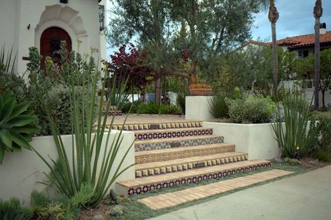 Spanish Yard, Colonial Exterior Remodel, Spanish Landscaping, Spanish Backyard, Tuscan Exterior, Colonial Revival House, Unique Tiles, Spanish Exterior, Spanish Colonial Revival