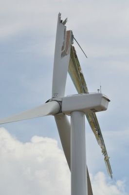 GE Investigates Two More Turbine Blade Breaks - North American Windpower Wind Turbine Blades, Broken Blade, Wind Turbines, Project Site, Wind Farm, Green Power, Wind Energy, Wind Power, Green Energy