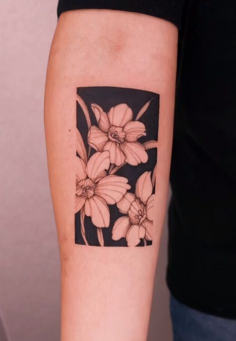 Tattoos Inspo, Framed Tattoo, Tattoo Inspo, Negative Space, Cute Tattoos, Flower Tattoo, Tatting, Body Art, Bali