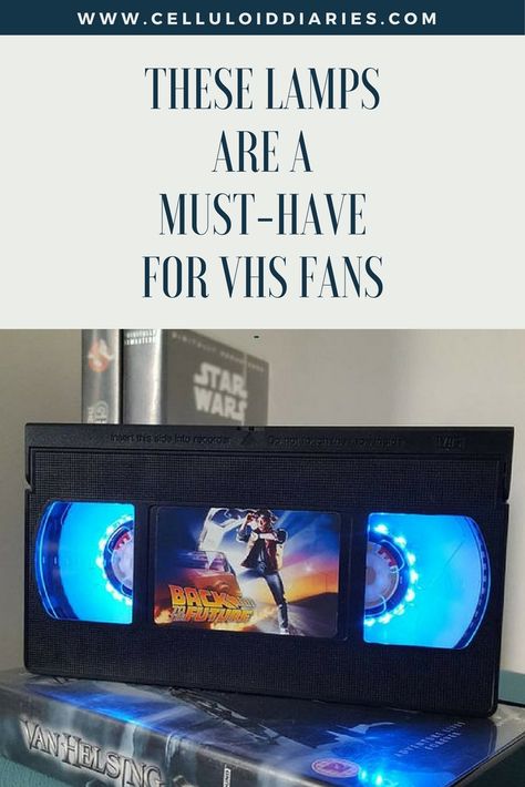 These table-top night lamps made from old VHS tapes are a must-have for any retro movie fan http://www.celluloiddiaries.com/2017/07/vhs-lamps.html (VHS lamps, Etsy, gifts for movie fans, gifts for movie aficionados, gifts for film fans, gifts for film aficionados, gifts for movie lovers, gifts for film lovers, night lights, table-top lights, lights for reading, decorative lights, original, hand-made, old movies, retro movies, memorabilia, nostalgia, decorative lamps ideas) Vhs Ideas, Vhs Crafts, Old School Movie, Outdoor Lighting Ideas Backyards, Old School Movies, Retro Movies, Vhs Box, Lamps Ideas, Hanging Lights Kitchen