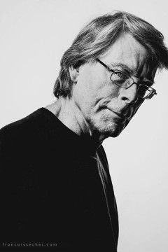 Stephen King 📖 Han Purple, Stephen King Film, Stephen King Quotes, Joe Hill, King Author, Stephen Kings, Steve King, King Picture, Stephen King Books