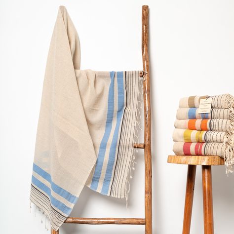 Linen Turkish Towel | Beach Towel | Stripe Peshtemal | Lightweight Beach Blanket | Lightweight Picnic Throw by MelinkaCo on Etsy Orange Towels, Boho Throw Blanket, Turkish Textiles, Linen Bath Towels, Yellow Towels, Silky Texture, Turkish Towels Beach, Blue Towels, Towel Beach