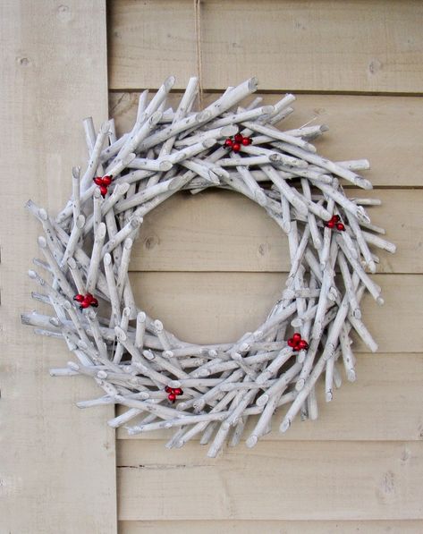 Wire Christmas Wreath, Christmas Wedding Decor, Christmas Wreath Door, Gisela Graham Christmas, Door Wreath Christmas, Christmas Decora, Rose Hips, Grey Christmas, Wreath Rustic