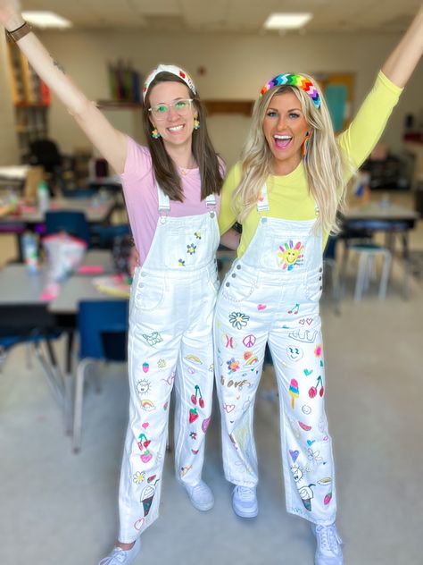 Matching teacher bffs//teacher ootd//students drew on overalls Wacky Day Teacher Outfit, Pastel Teacher Outfit, Preschool Director Outfits, Student Decorated Teacher Dress, Student Teacher Graduation Dress, Teacher Outfits With Overalls, Teacher Graduation Dress, Teacher Overalls Outfit, Ms Frizzle Inspired Outfits