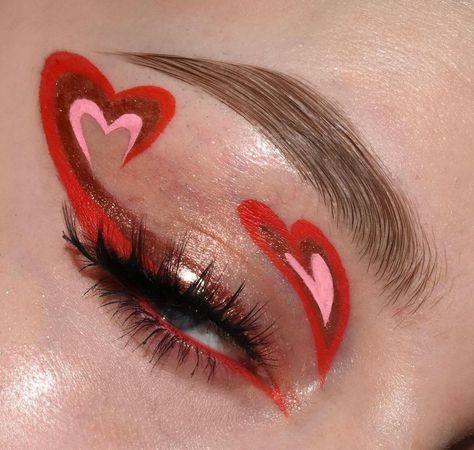 Artsy Makeup, Heart Makeup, Cute Eye Makeup, Drawing Hair, Valentines Makeup, Creative Eye Makeup, Crazy Makeup, Creative Makeup Looks, Eye Makeup Art