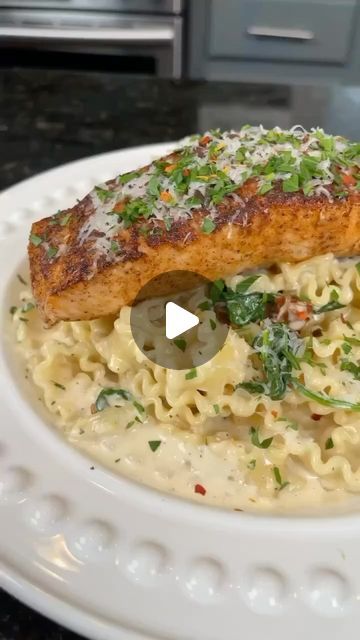 Great Recipes on Instagram: "Salmon Mafaldine Pasta Credit 🎥 @_mrmakeithappen_   Shopping List: 6 oz salmon filets 1 lb mafaldine pasta (use whatever noodles you prefer.. you can find mafaldine at whole foods) 2 cups heavy cream 1 cup whole milk 2 cups grated parmesan cheese (or pecorino romano) 4-5 strips thick cut bacon (chopped) 2-3 cups fresh spinach 1 onion 3 cloves of garlic 1/4 cup sun dried tomatoes (optional) parsley salt, pepper, garlic, onion powder, chile powder, cajun seasoning 2 tbsps butter 1 lemon . . #salmon #pasta #foodies #salmonpasta #seafood #seafoodlover #seafoodlovers #alfredo #pastarecipe #greatrecipes" Mafaldine Pasta Recipes, Lemon Salmon Pasta, Mafaldine Pasta, Parmesan Salmon, Movie Night Dinner, Salmon Filets, Lemon Salmon, Pecorino Romano, Salmon Pasta