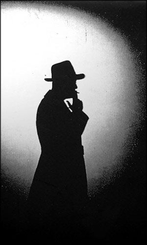 Detective Silhouette Silhouette Animation, Detective Character, Detective Noir, Film Noir Photography, Noir Photography, Nick Valentine, Classic Film Noir, Noir Detective, Noir Aesthetic