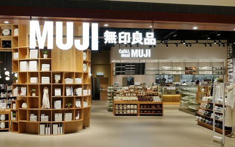 Japanese Lifestyle Store Muji Is Here to Fill the Empty Hole in Your Life Muji Shop, Muji Cafe, Muji Interior, Muji Store, Japanese Lifestyle, Shop House Ideas, Book Cafe, Video Games For Kids, Shop Front