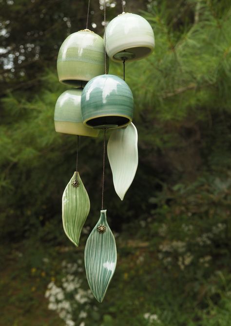 Handmade Ceramic Windchimes, Pottery Wind Chimes Ideas, Ceramic Wind Chimes Pottery, Pottery Garden Ideas, Pottery Windchimes, Ceramic Decoration Ideas, Clay Windchimes, Ceramic Windchime, Pottery Wind Chimes