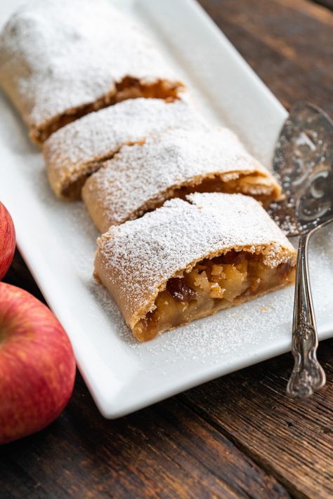 Austrian Desserts, Apple Tarts, Strudel Recipes, Apple And Cinnamon, Seasonal Desserts, Apple Strudel, Austrian Recipes, Cinnamon Apple, Hungarian Recipes