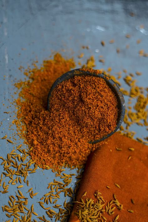 9 Amazing Health Benefits of Ground Cumin Cumin Benefits, Good Sources Of Iron, Growing Healthy Hair, Contaminated Food, Pimples Remedies, Chickpea Curry, Cold Remedies, Health Skin Care, Flavor Profiles