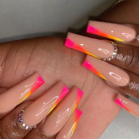 Neon Pigment Nail Designs, Side French Tip Nails, Neon Pigment Nail Art, Pigment Nails Designs, French Tip Nails Neon, Neon Pigment Nails, Neon French Tip Nails, 2022 Nails, Overlay Nails