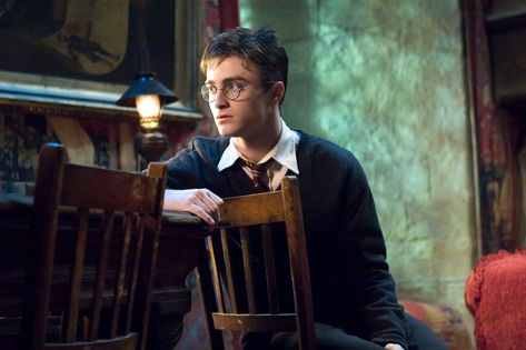 Harry Potter Order, Harry Potter 5, Robbie Amell, Harry James, Harry James Potter, Harry Potter Film, Daniel Radcliffe, Harry Potter Series, Horror Music