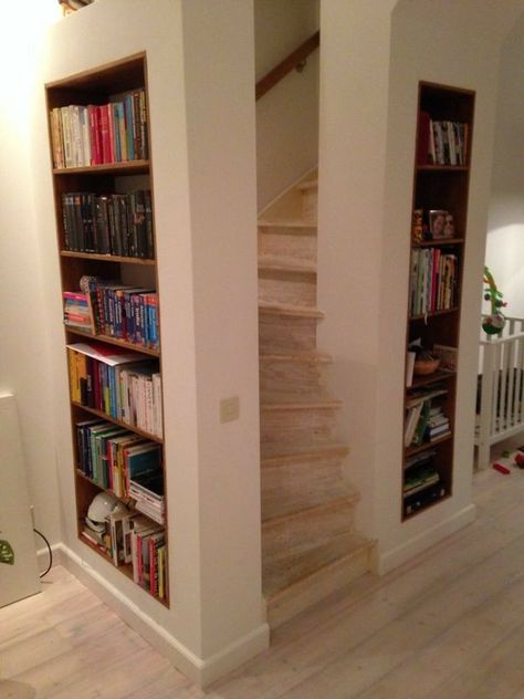 Stair Bookshelf, Between Studs, Wall Nook, Living Room Nook, Diy Room Divider, Stud Walls, Bookcase Shelves, Book Nooks, Home Repair