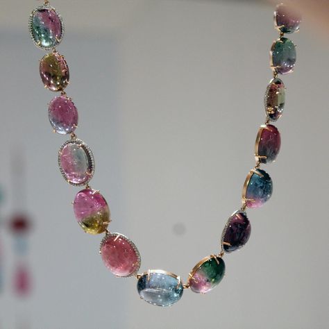 Bi-colour tourmaline necklace with diamonds | Irene Neuwirth | The Jewellery Editor Watermelon Tourmaline Jewelry, Colourful Jewellery, Inexpensive Jewelry, The Bling Ring, Necklace With Diamonds, Golden Chain, Color Jewelry, Irene Neuwirth, Tourmaline Jewelry