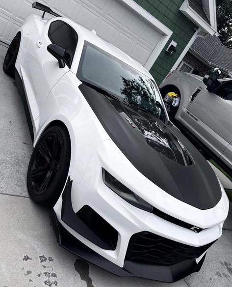 Chevloret Camaro Zl1, Chevy Camaro Zl1 1le, 2024 Chevy Camaro, Camero Cars Chevrolet, Modded Camaro, 2018 Camaro Zl1, White Camaro, Chevrolet Camaro Zl1 1le, Zl1 Camaro