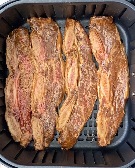 Air Fryer Kalbi Short Ribs + VIDEO https://fitslowcookerqueen.com/air-fryer-kalbi-short-ribs/ Ribs Air Fryer, Whole30 Air Fryer, Beef Chuck Short Ribs, Kalbi Short Ribs, Kalbi Ribs, Braised Beef Recipes, Bacon Wrapped Pork Tenderloin, Beef Short Rib Recipes, Bacon Wrapped Pork