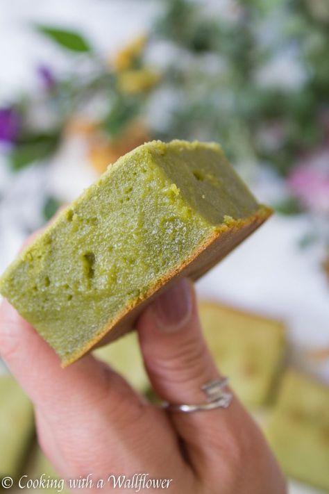 Butter Mochi Cake, Matcha Butter, Matcha Mochi, Matcha Green Tea Recipes, Butter Mochi, Mochi Recipe, Mochi Cake, Matcha Dessert, Cake Cooking