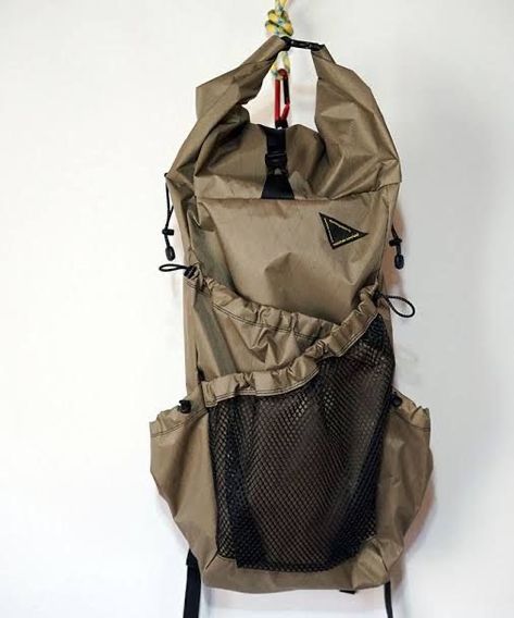 Minimalist Travel Packing, Bushcraft Backpack, Backpack Inspiration, Gorp Core, Urban Backpack, Rolltop Backpack, Unique Backpacks, Tech Bag, Technical Clothing