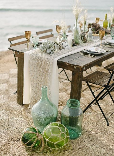 Beach Wedding Tables, Bridal Party Groomsmen, Beach Wedding Decorations Reception, Rustic Wedding Decorations, Sea Wedding, Summer Bride, Beautiful Beach Wedding, Beach Wedding Inspiration, Beach Wedding Decorations