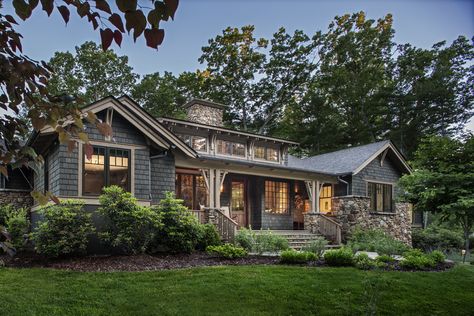 River Rock Exterior Makeover, River Rock House Exterior, Cluster House Design, River House Exterior, Craftsman Lake House, River Homes, Lakehouse Exterior, River House Plans, Riverfront Home