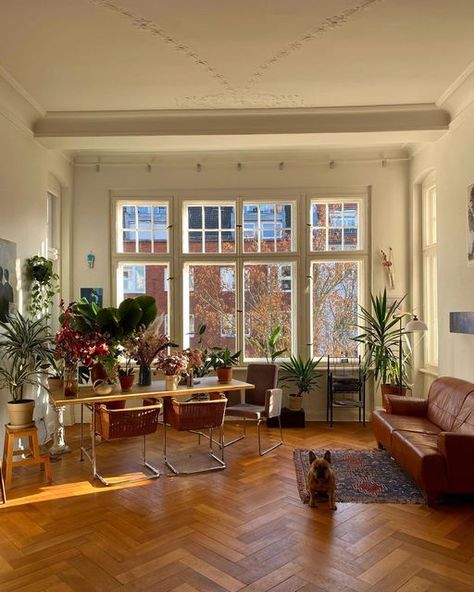 Berlin Apartment Living Room, Berlin Interior Design Apartments, Berlin Loft Apartment, Berlin Flat Interior, Amsterdam Flat Interior, Berlin Living Room, Berlin Apartment Aesthetic, Amsterdam Apartment Interiors, Berlin Style Interior