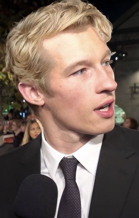 callum turner Callum Turner, Blonde Boys, Blonde Guys, Hot Actors, Pretty Men, Celebrity Crush, Actors & Actresses, Pretty People, Beautiful People