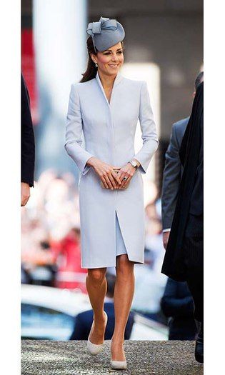 An Alexander McQueen coat, Jane Taylor headpiece and L.K. Bennett courts were chosen for the royal's trip to St. Andrew's Cathedral in Sydney. <br>Photo: Getty Images Kate Middleton Easter, Kate Middleton Stil, Vévodkyně Kate, Style Kate Middleton, Kate Middleton Hats, Duchesse Kate, Herzogin Von Cambridge, Kate Middleton News, Jane Taylor