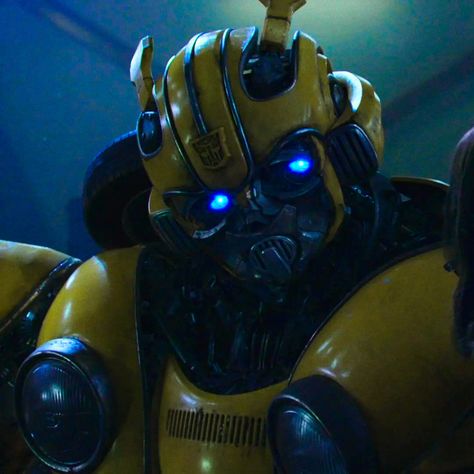 Transformers Prime Bumblebee, Bumblebee Transformers, I Love Bees, Bee Movie, Transformers Autobots, Transformers Bumblebee, Transformers 3, Transformers Optimus, Transformers Movie