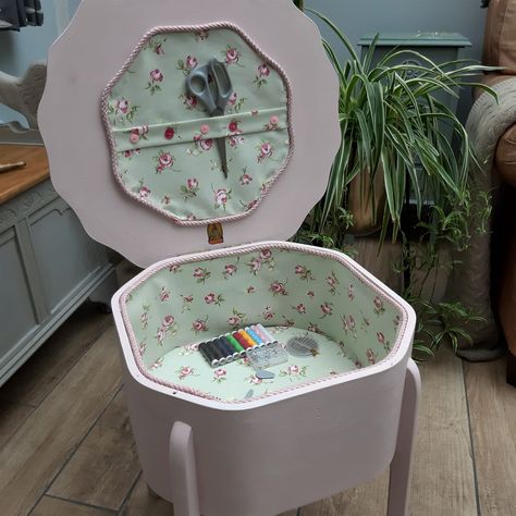 Vintage Morco Painted Sewing Box with Contents £140 – Upcycle Arcade Vintage Sewing Box Makeover, Sewing Box Upcycle, Sewing Box Makeover, Box Upcycle, Vintage Sewing Table, Upcycled Sewing, Miniature Roses, Vintage Sewing Box, Box Makeover