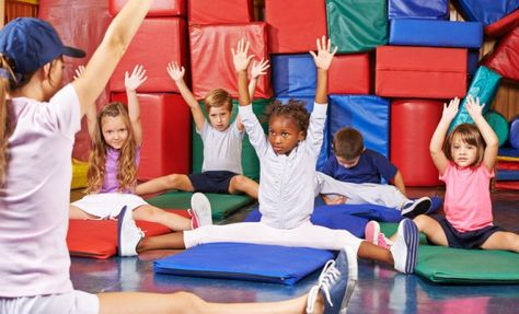 10 Ideas for Increasing Physical Activity in Your Setting Kids Gymnastics, Gymnastics Gym, Nursery Teacher, Behaviour Strategies, Outfits Baggy, Kids Events, Physical Education, Exercise For Kids, Physical Activities