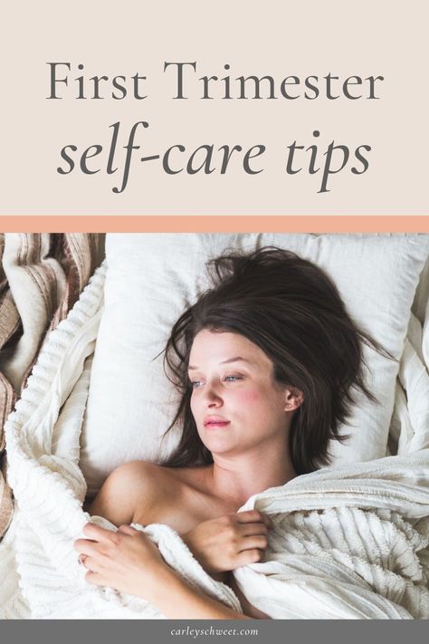 While “surviving” isn’t the most delicate word, that’s exactly how it can feel at times throughout the first three months of pregnancy. Learn these self-care tips to make your first trimester easier! First Trimester Self Care, Third Month Of Pregnancy, First Trimester Tips, Months Of Pregnancy, Newly Pregnant, Pregnancy Books, Early Pregnancy, Pregnancy Support, Mom Support