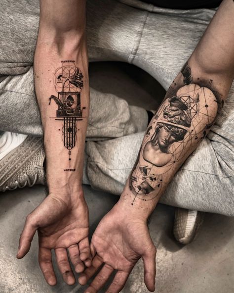 Arlen Bellotti Roman Inspired Tattoos, Bill Gates Steve Jobs, Powerful Speeches, Poseidon Tattoo, Keys To Success, Motivate Me, Turn Up The Volume, Inspirational Speeches, Pep Talk