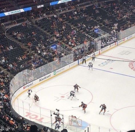 How wonderful hockey is... Especially if these wonderful guys play there 🏒 Hockey Aesthetic, Helena Hunting, John Tucker, Book Couples, Playing For Keeps, Mighty Ducks, Hockey Game, Sports Romance, Uni Life