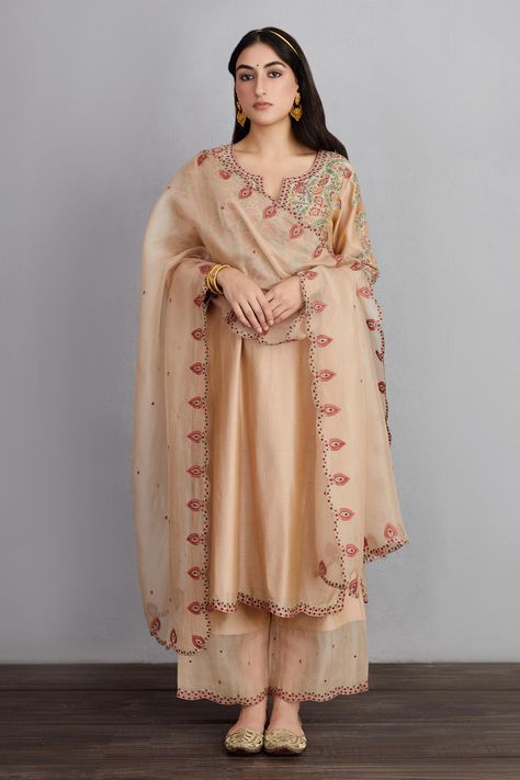 Shop for these amazing collections of Beige Kurta And Pant: Handwoven Chanderi; Dupatta & Chandan Sehmat Set For Women by Torani online at Aza Fashions. Pakistani Kurta Pant Design, Cotton Party Wear Suits, Organza Kurta Designs, Silk Embroidery Suits, Pure Silk Suits, Organza Kurta, Beige Kurta, Beige Embroidery, Kurta Pants