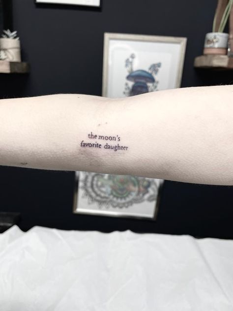 Skind ans bones tattoo 💗 i love it so much im in love. The moons favorite daughter 070 Shake Tattoo, Bones Tattoo, 070 Shake, Bone Tattoos, Favorite Daughter, Im In Love, Love Me, I Love It, I Tattoo