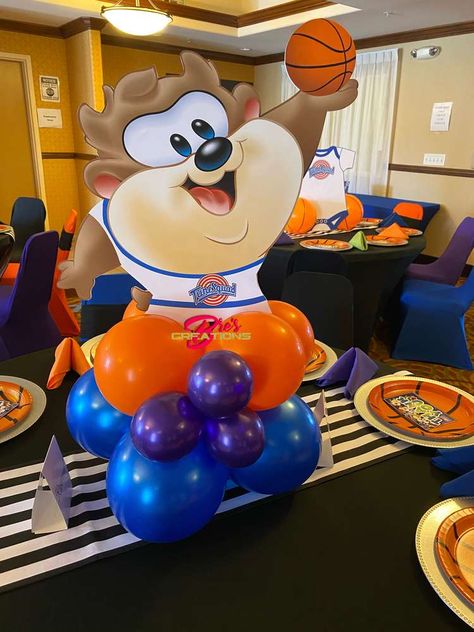 Space Jam Centerpieces Ideas, Space Jam Decorations, Space Jam 1st Birthday Party, Space Jam Baby Shower Ideas, Baby Looney Tunes Birthday Party, Boy Themed Baby Shower Ideas, Boy Baby Shower Ideas Themes, Space Jam Birthday Party, Space Jam Party