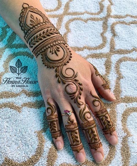 Mehendi Designs For Hands Simple Arabic, Henne Tattoo, Short Mehndi Design, Simple Mehndi Design, Tato Henna, Mehndi Designs For Kids, Very Simple Mehndi Designs, Modern Mehndi Designs, Engagement Mehndi Designs