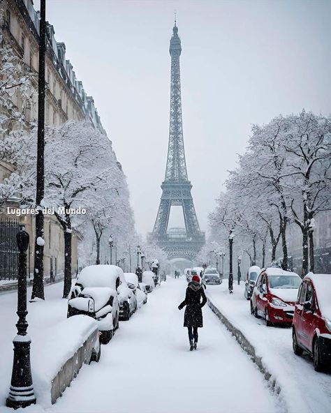 Paris Winter Wallpaper, Christmas Wallpaper Paris, Paris In Snow, Paris At Christmas Aesthetic, Paris Picture Ideas, Snowy Paris, Snowy Paris Aesthetic, France Wallpaper, Paris In April