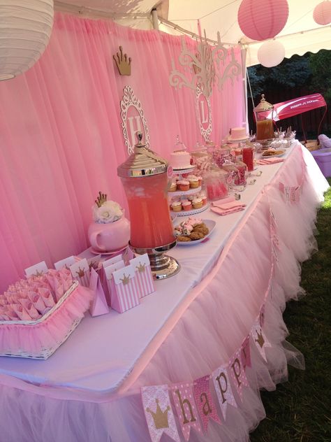 1st birthday party decorations princess twincess birthday theme - Hadley and London's treat table. Treat Table, 1st Birthday Party Decorations, Twins 1st Birthdays, Twins Baby Shower, Baby Shower Princess, 1st Birthdays, 1st Birthday Party, Baby Sprinkle, Twin Babies