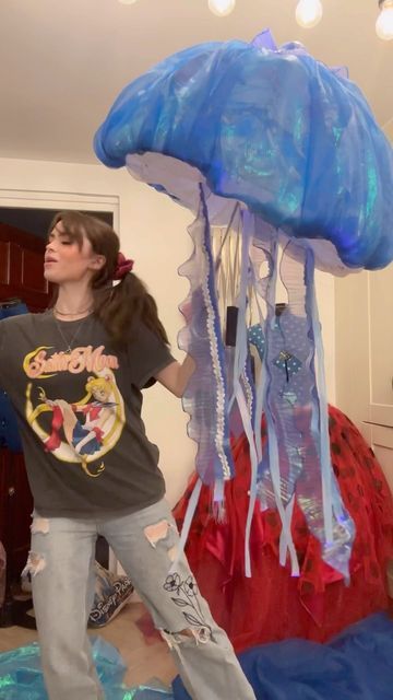 Jellyfish Hat Diy, Light Up Jellyfish, Jellyfish Umbrella, Jellyfish Lights, Princess Jellyfish, Performance Costume, Diy Hat, I Am So Happy, Fashion Diy