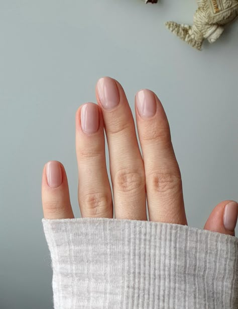 Neutral Gel Nails, Press On Nails Almond, Natural Nails Manicure, Natural Looking Nails, Nails French Tip, Natural Gel Nails, French Tip Press On Nails, Wedding Manicure, Nagellack Trends