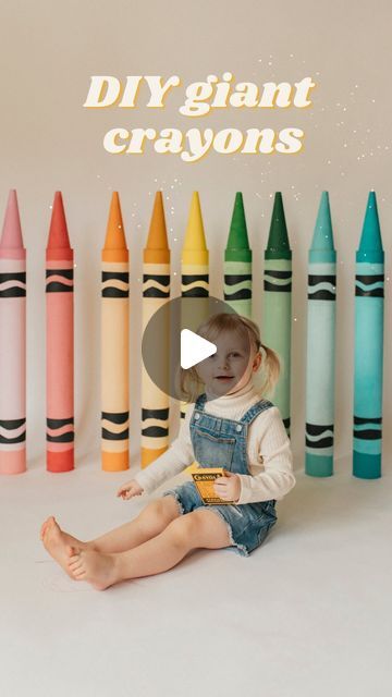 Lindsay 🌈 In Alaska on Instagram: "I saw a really similar tutorial on @makelifelovely back in 2017 and I've always wanted to make giant crayons to match all my other giant decor in my classroom. I love how they came out and they were pretty simple to make.  Materials: ✨Packaging/mail tubes✨I got mine here:  https://www.michaels.com/product/chicago-mailing-tube-reinforced-telescopic-mailing-tube-3-x-31-D396564S  These were the only ones I could find that would ship to Alaska.  ✨acrylic paint✨ I used my favorite @folkartcrafts paint from @michaelsstores in my go-to pastel rainbow hues that I can't give up 😆  ✨Papier-mâché cones/or yarn cones✨  ✨hot glue✨  ✨glue sticks✨  ✨black construction paper✨  I used painters tape at first for the edges around the top and bottom one time but hated how Paper Mache Classroom Decor, How To Make Giant Crayons, Giant Crayons Diy, Diy Giant Crayon, Giant Crayon, Crayon Decorations, Backdrop Props, Spring Rainbow, Diy Crayons