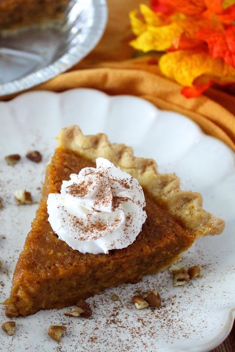 Pumpkin Chess Pie Creamy Pumpkin Pie Recipe, Thanksgiving Desserts Pie, Autumn Gathering, Healthy Pumpkin Pie Recipe, Chocolate Pumpkin Pie, Chess Pie Recipe, Pumpkin Cream Cheese Pie, Perfect Pumpkin Pie, Savory Pumpkin